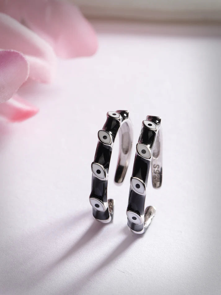 silver-black-evil-eye-noir-toe-ring