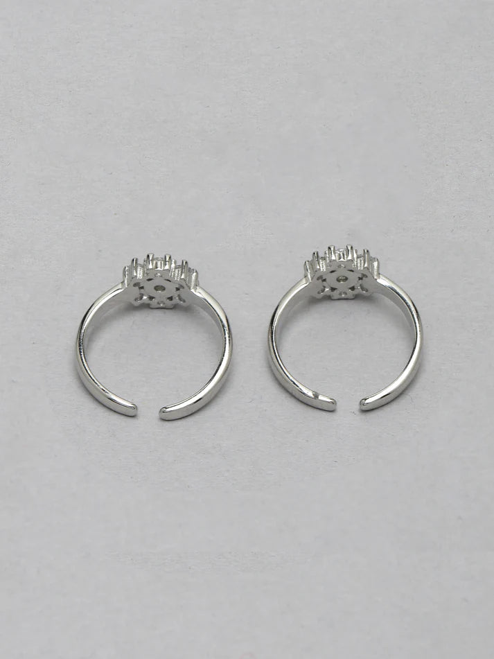 silver-shining-bloom-toe-ring-online