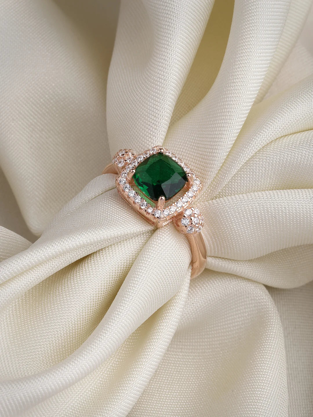 emerald-cascade-ring