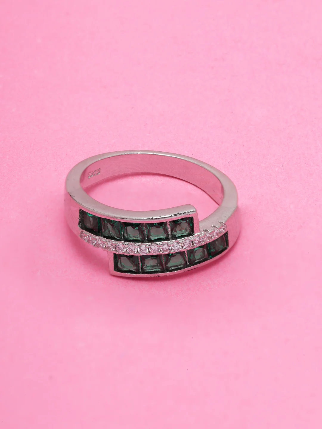 Online purchase of silver rings collection