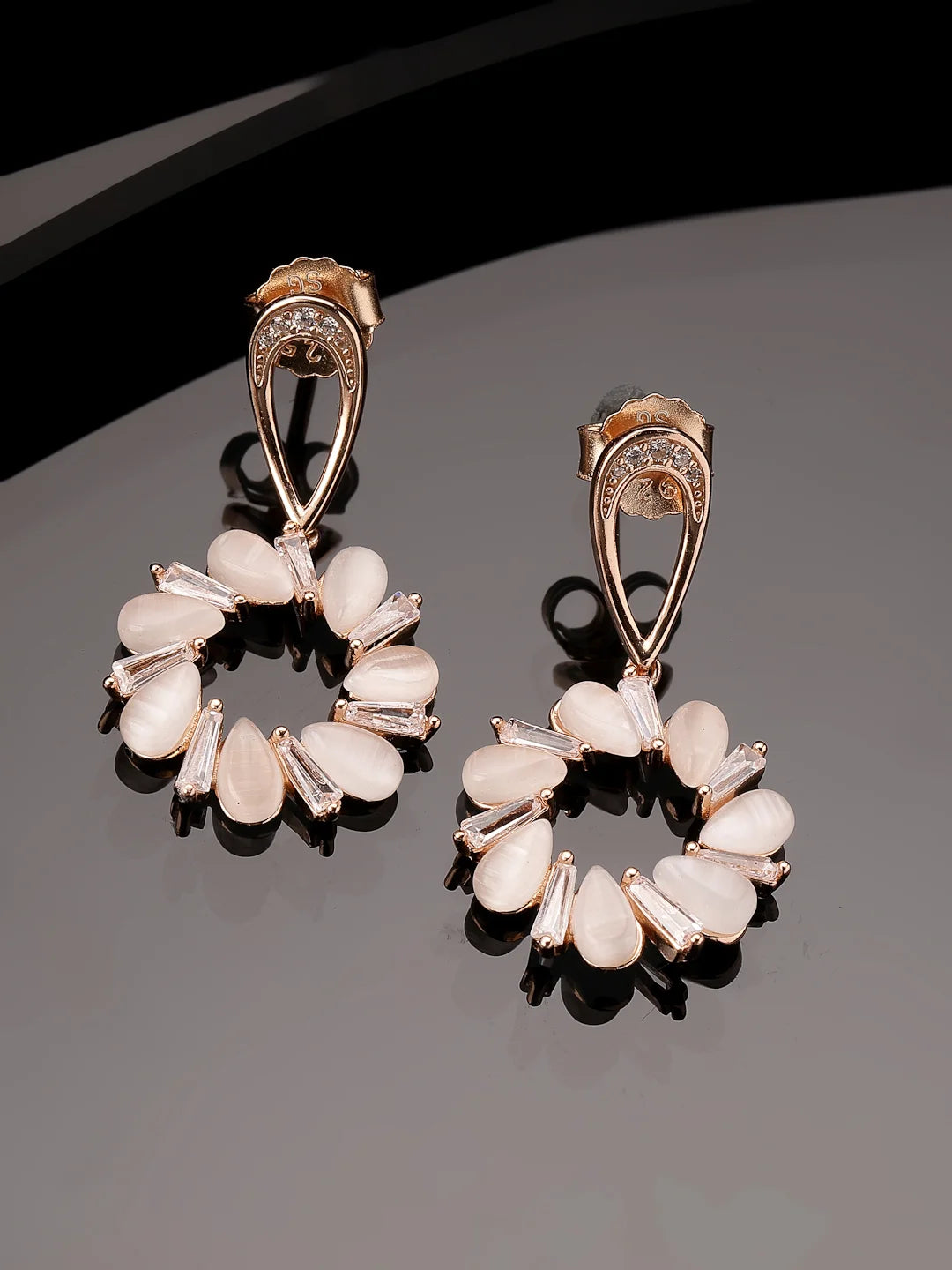 rose-gold-petalage-sparkle-matrix-earring