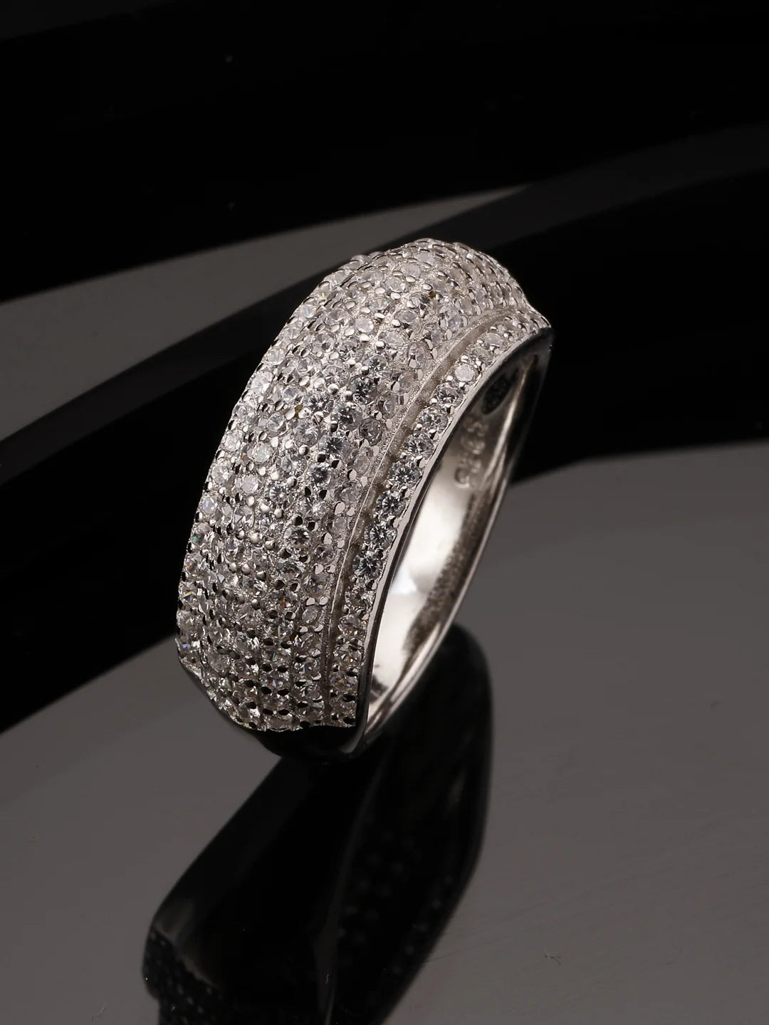 silver-luminary-diamond-band